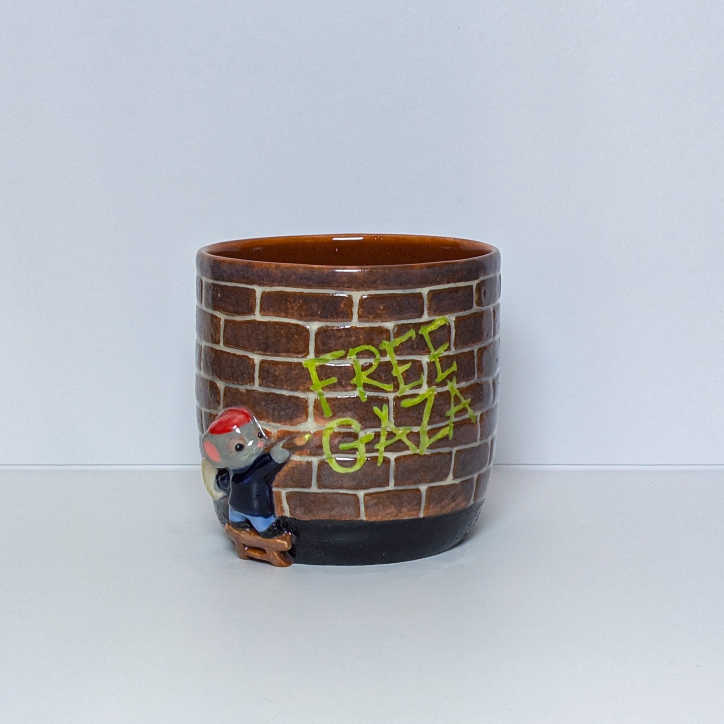 Graffiti Mouse Cup: "Free Gaza"